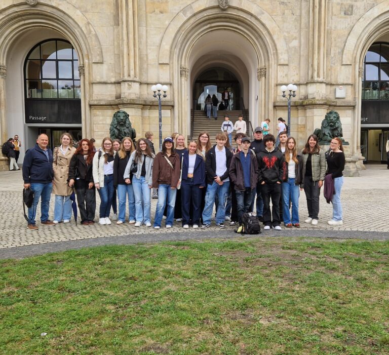 Exkursion des 13. Jahrgangs zu den Hochschulinformationstagen der Leibniz Universität Hannover